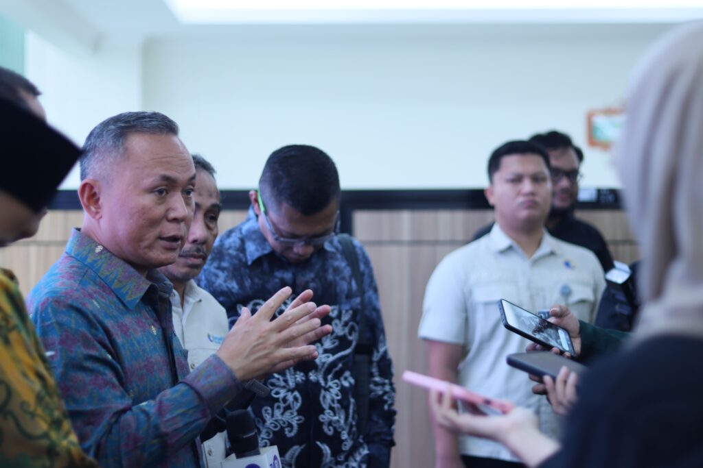 Refleksi 28 Tahun Reformasi, Wamen HAM Mugiyanto Ungkap Alasan Korporasi Harus Ikut Bertanggung Jawab dalam RUU HAM Baru – UIN Walisongo 2 IMG 99391