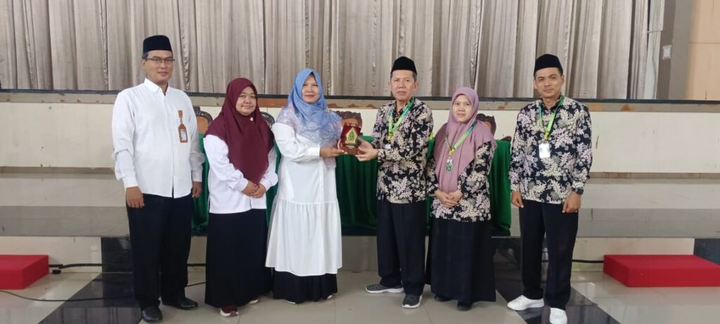 Kunjungi UIN Walisongo, Siswa MA NU Nurul Ulum Didorong Lanjut ke Perguruan Tinggi – UIN Walisongo 3 WhatsApp Image 2026 06 23 at 10.56.37
