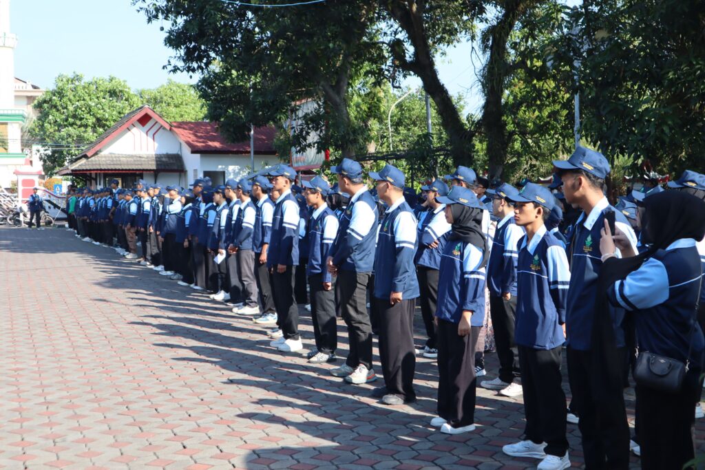 Lepas 960 Mahasiswa KKN MIT ke-22 di Kabupaten Semarang, UIN Walisongo Dorong Inovasi Sosial dan Ekonomi Kreatif Desa – UIN Walisongo 4 IMG 35721