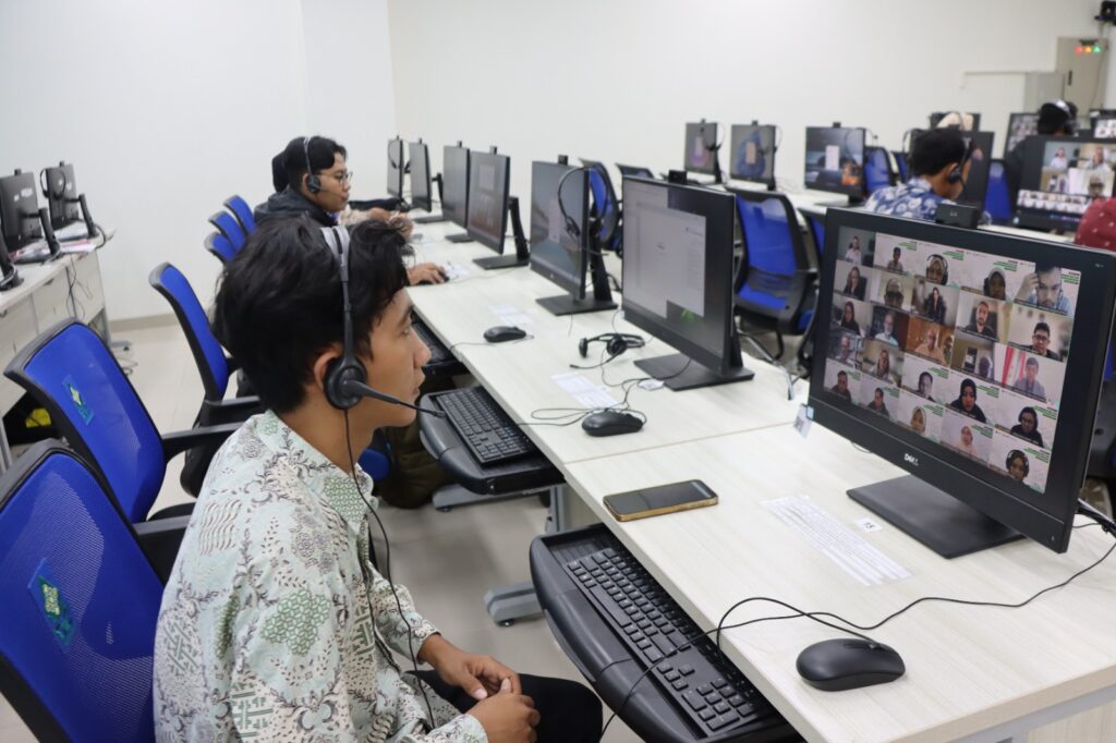 Mahasiswa dan Alumni Tampilkan Prestasi Terbaik pada Sesi Student and Alumni ACQUIN di UIN Walisongo – UIN Walisongo 2 WhatsApp Image 2026 07 17 at 15.21.26