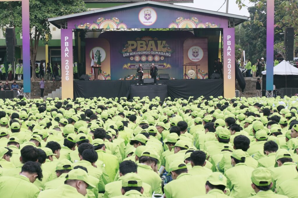 Buka PBAK 2026, Rektor UIN Walisongo Ajak 4.623 Mahasiswa Baru Jadi ‘Global Student’ dan Berakhlak Islami – UIN Walisongo 3 WhatsApp Image 2026 08 18 at 13.53.55