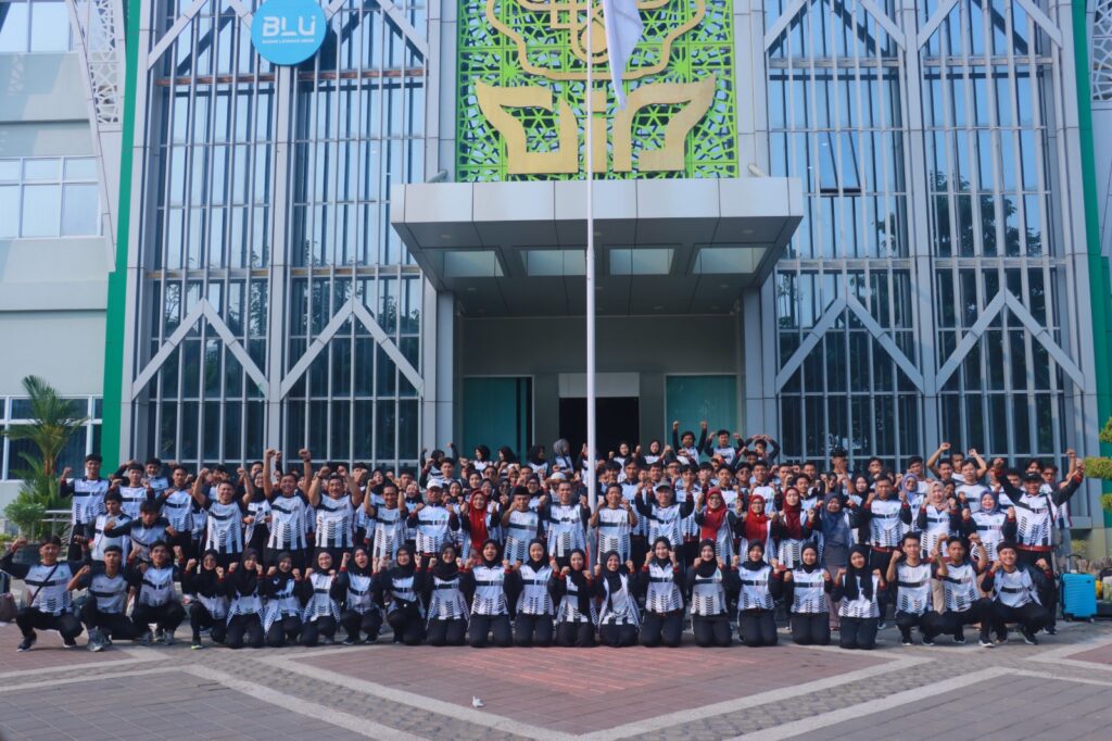 Rektor UIN Walisongo Lepas Kontingen PORSI JAWARA II, Gemakan Tradisi Juara! – UIN Walisongo 3 IMG 8348