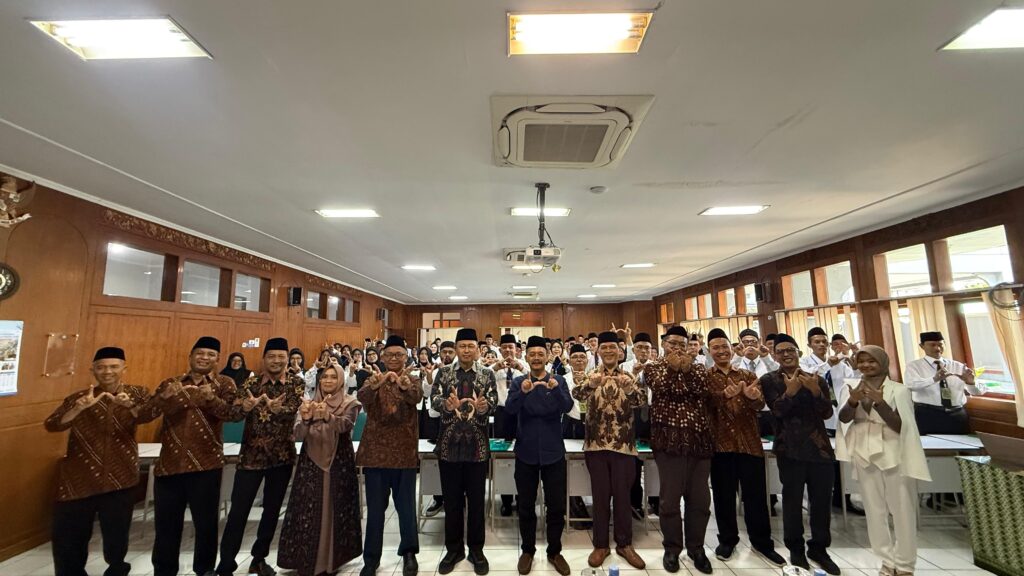 FDK UIN Walisongo Gelar Sertifikasi Pembimbing Ibadah Haji dan Umrah – UIN Walisongo 2 WhatsApp Image 2026 09 25 at 14.38.39