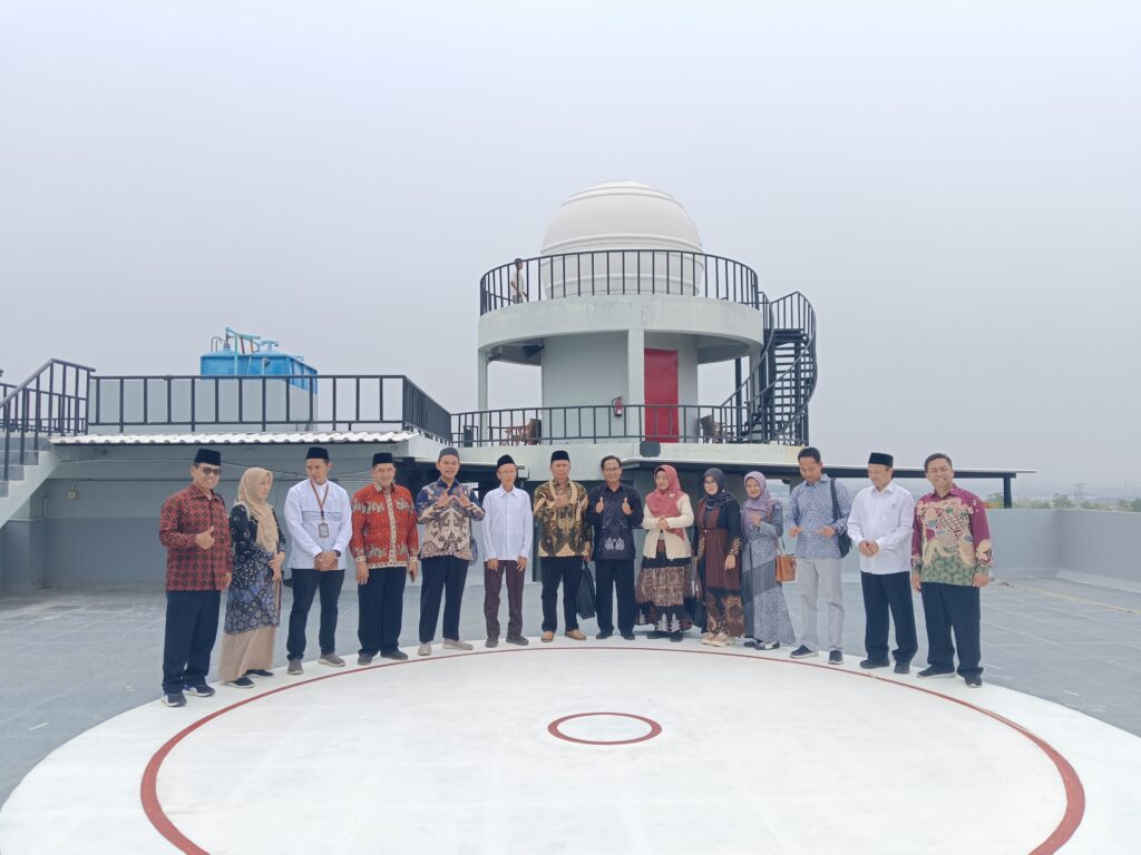 Rombongan Rektor dan Guru Besar UIN Kiai Ageng Muhammad Besari Kunjungi Planetarium UIN Walisongo – UIN Walisongo 2 WhatsApp Image 2026 10 27 at 13.46.14